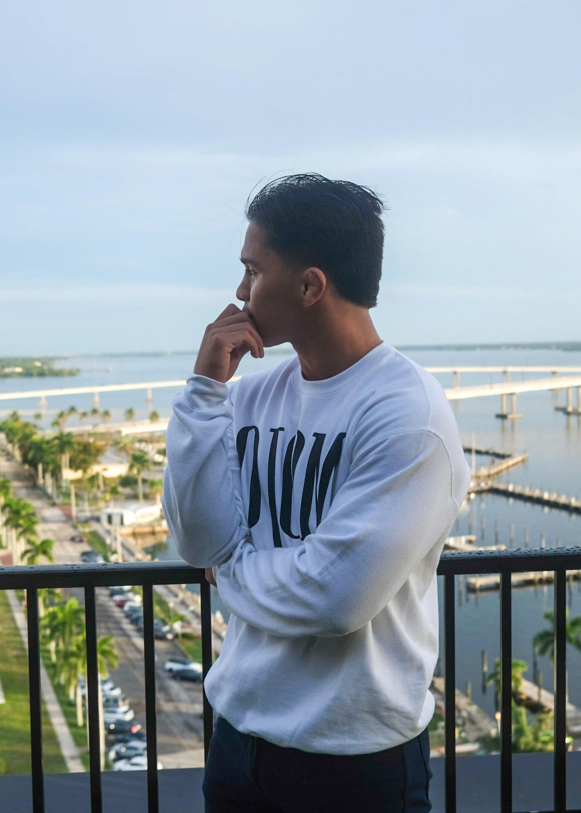 white_crewneck.jpg